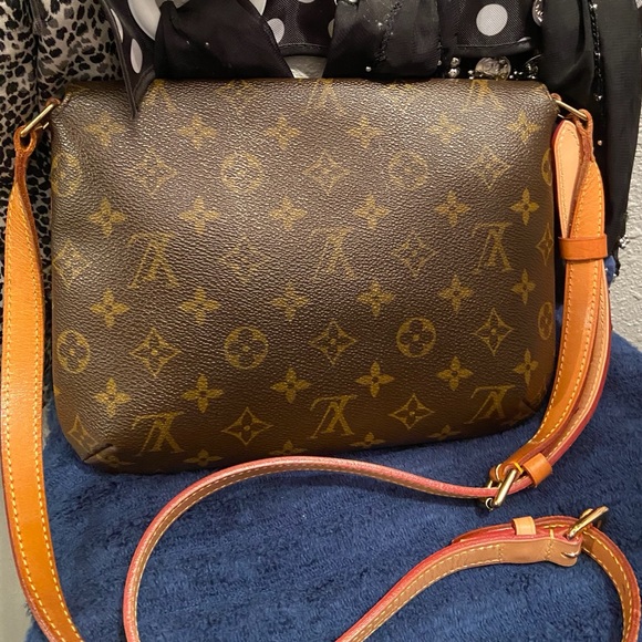 ❌❌SOLD❌❌Louis Vuitton Musette Tango shoulder bag - Picture 2 of 16